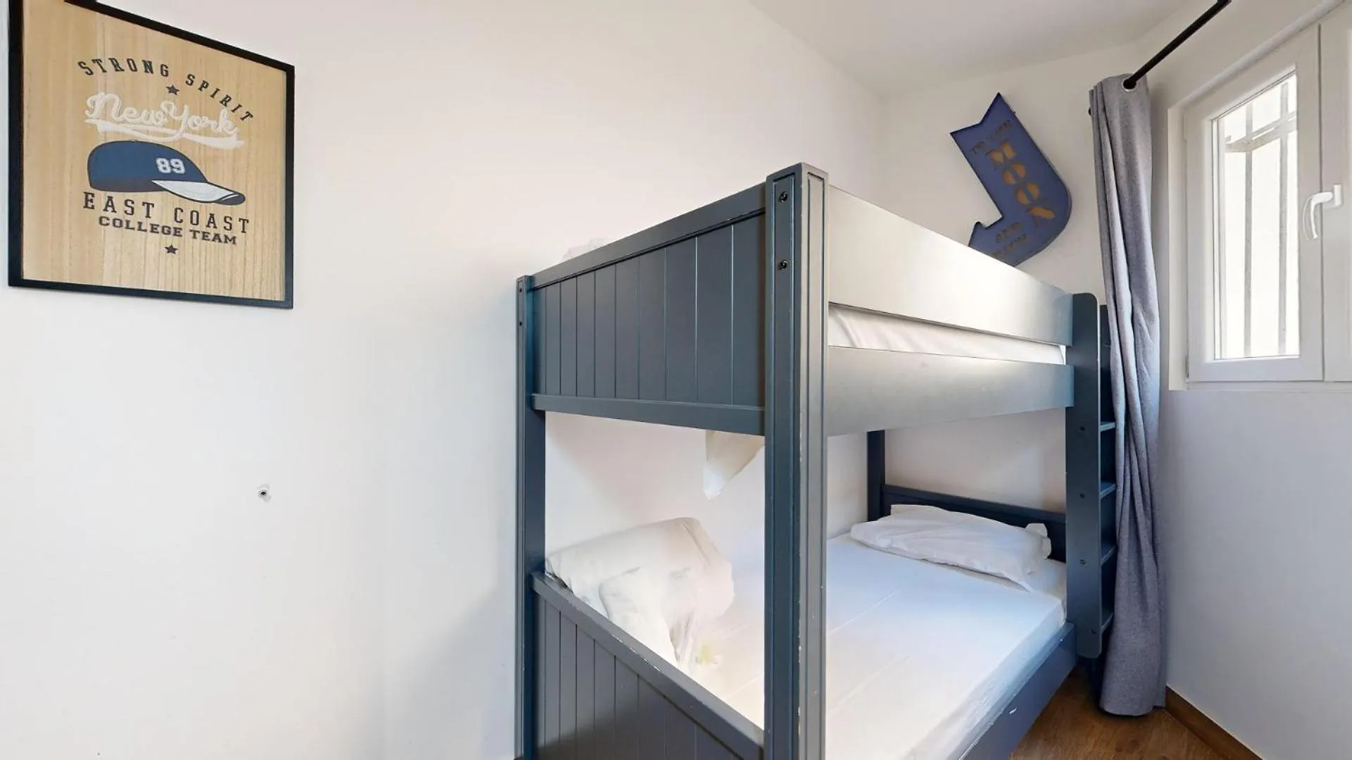 Apartment Bluestay 25 - A 12